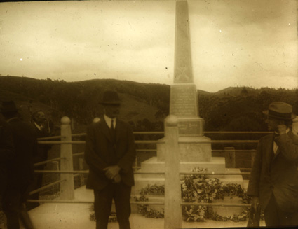 Unveiling of the Tapuhi War Memorial, 1920
