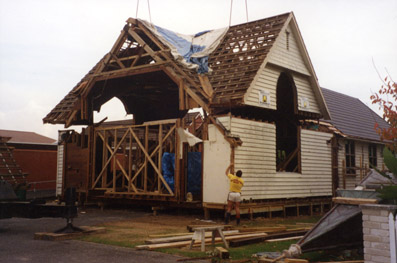 Kelburn Church being rebuilt at Waikanae, 1994