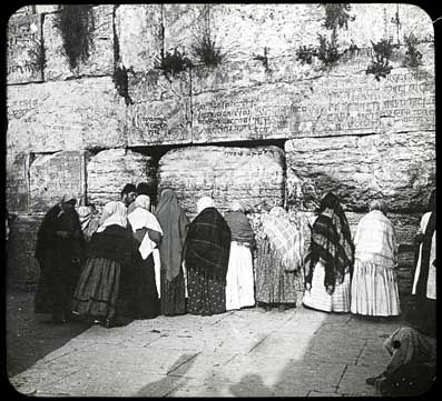 Women at the Wailing Wall