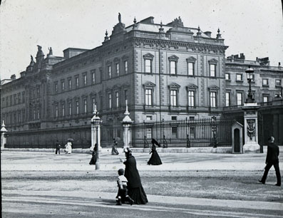 Buckingham Palace, London 1892