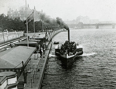 The Thames from Westminster Bridge, London 1892