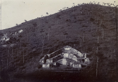 Grave, White Cloud Mountains